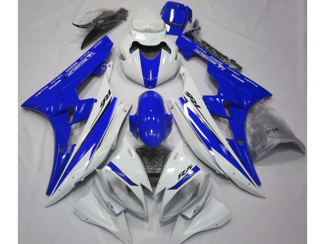 2006-2007 Gloss White and Blue Yamaha R6 Motorcycle Fairing